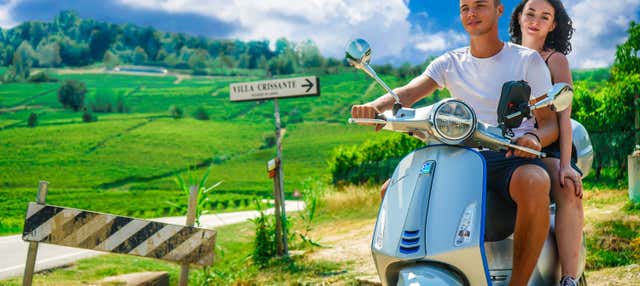 Tour en vespa por la región vinícola de Barolo