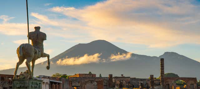 Private Helicopter Tour of Pompeii & Vesuvius