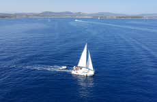 Paseo en catamarán por La Maddalena con aperitivo