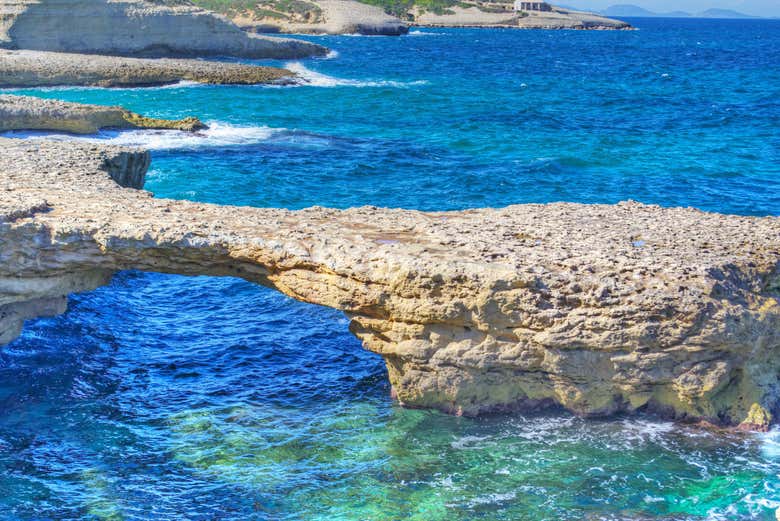 La escarpada costa de Porto Torres