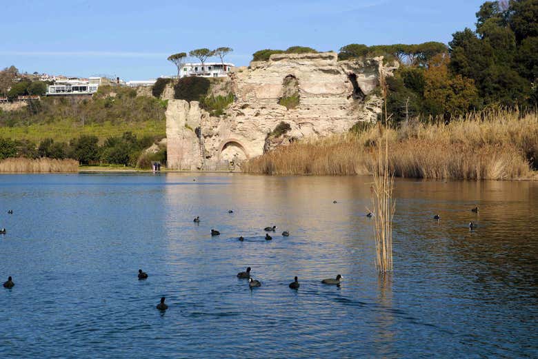 Templo de Apolo junto ao lago