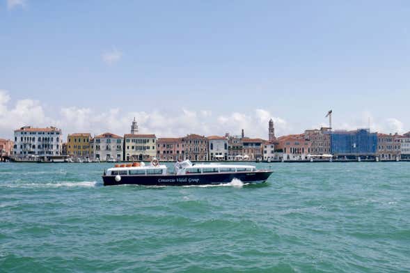 Barco a Venecia