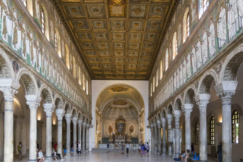 Basilica di Sant'Apollinare Nuovo di Ravenna
