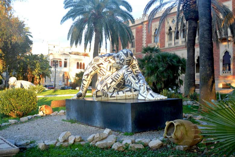 La scultura di "Co-stell-azione"