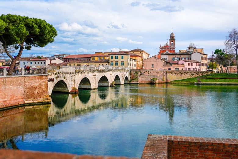 La rivière Marecchia à son passage à Rimini