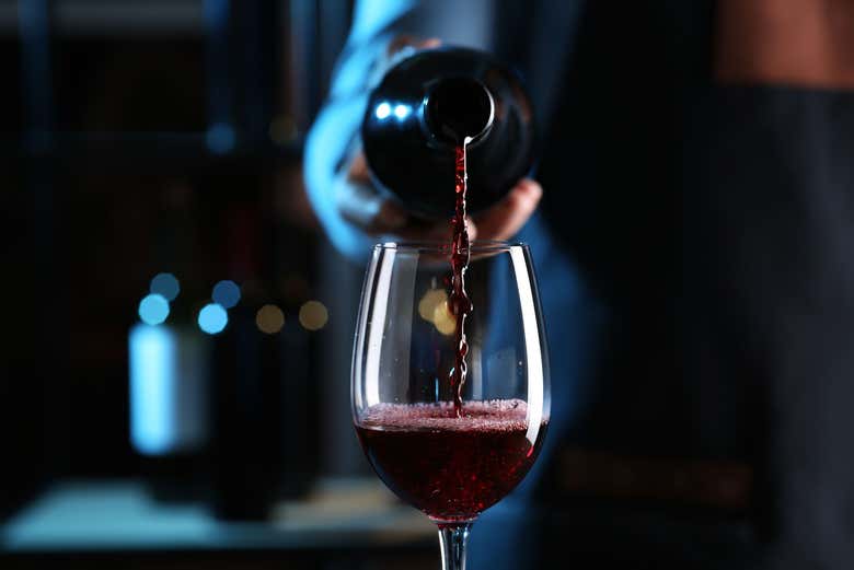 Desfrutando da degustação de vinhos italianos