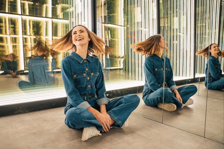 En la sala de los espejos