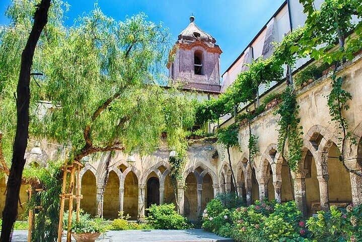 Claustro de San Francesco, em Sorrento