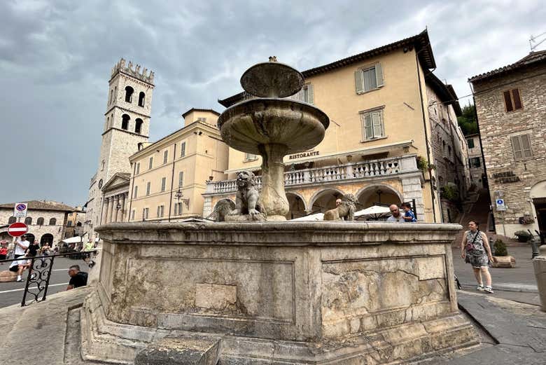 Piazza del Comune en Asís