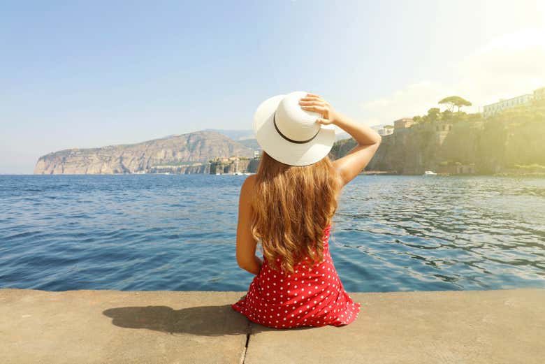 Disfrutando de las vistas de la costa