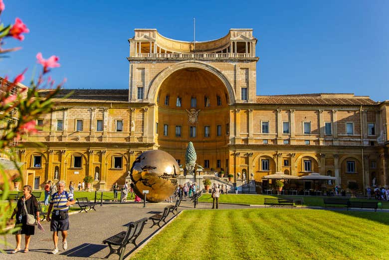 Exterior de los Museos Vaticanos