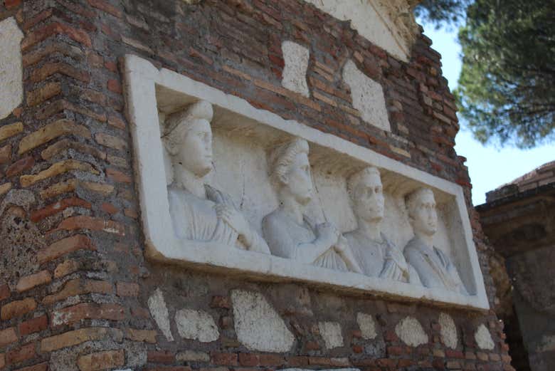 Inscripción en un sepulcro romano