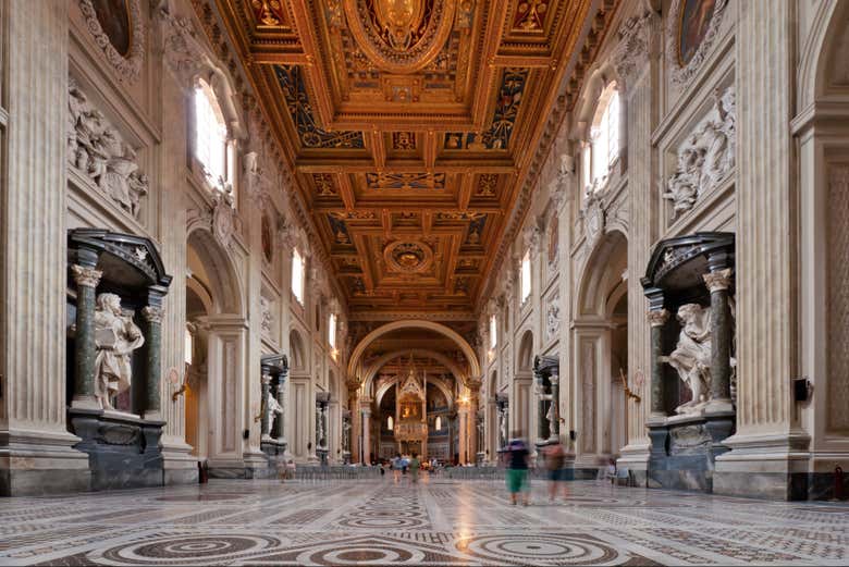Interior da Basílica de São João de Latrão