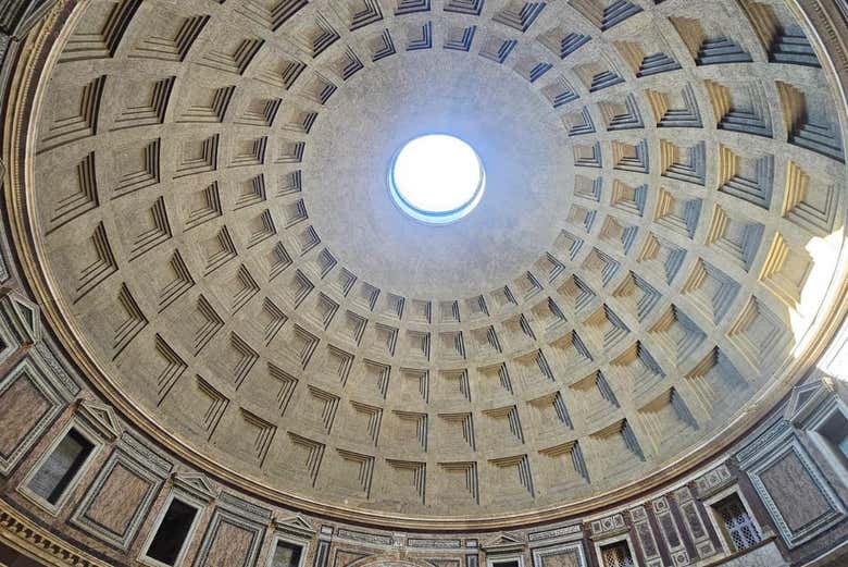 The dome's oculus