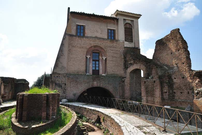Antigua residencia imperial en el Palatino de Roma