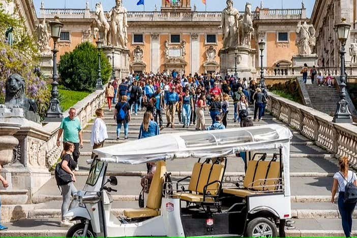 Percorrendo Roma de tuk tuk