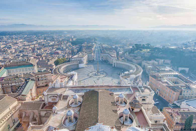 Vista su Piazza San Pietro