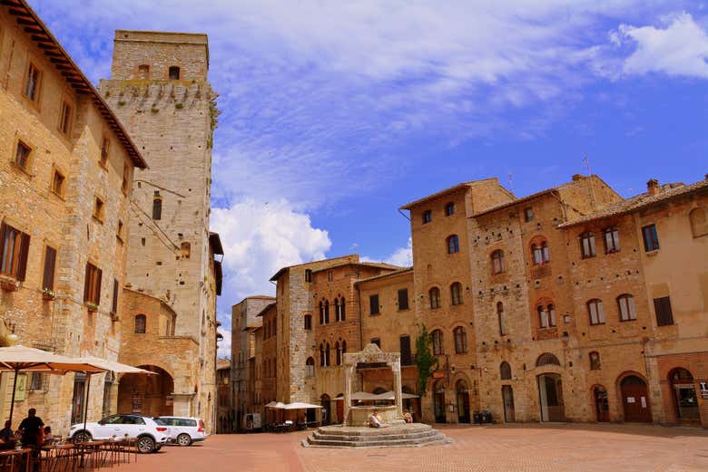 Piazza della Cisterna