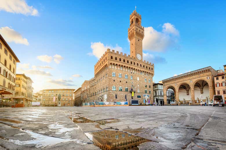 Stroll Piazza della Signoria in Florence