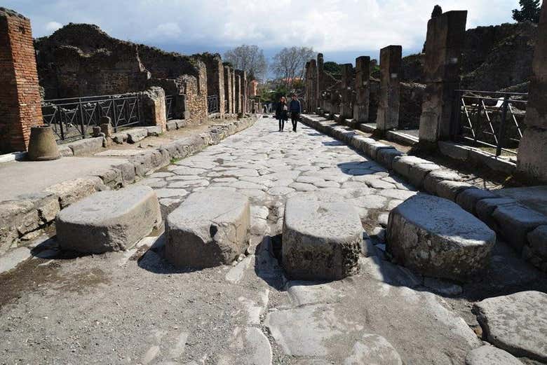 Calles de la antigua ciudad romana de Pompeya