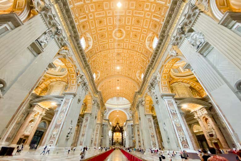 Les tombeaux papaux de la basilique Saint-Pierre