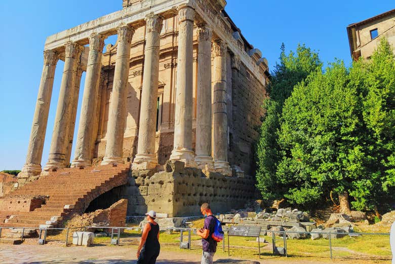 Conociendo el Templo de Antonino y Faustina