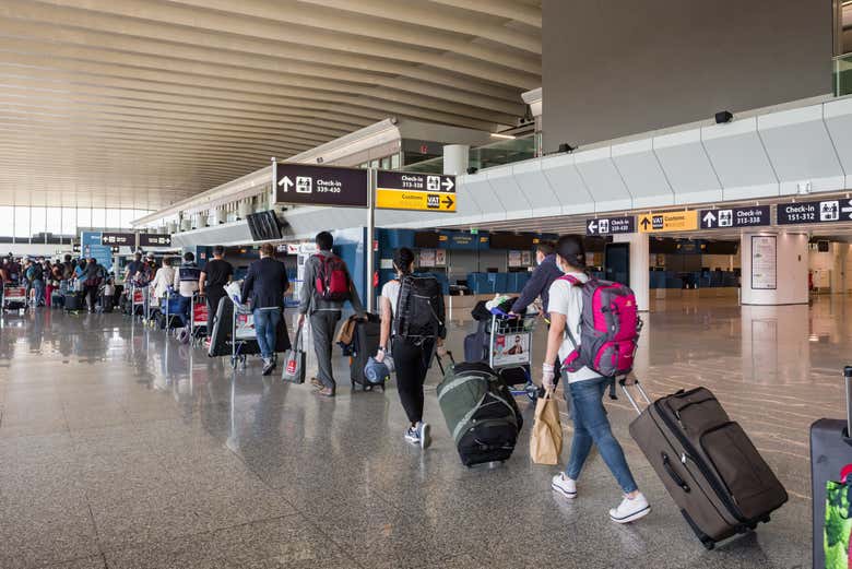 Passeggeri all'aeroporto di Fiumicino