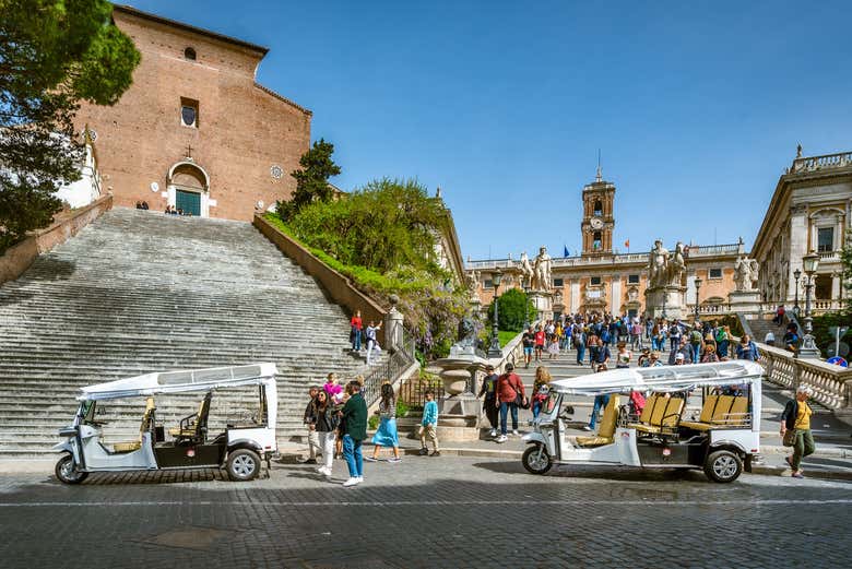 En las escaleras del Campidoglio, al lado de Piazza Venezia