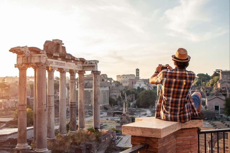 Tomando fotos del Foro Romano