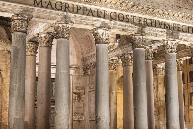 Las columnas de la fachada
