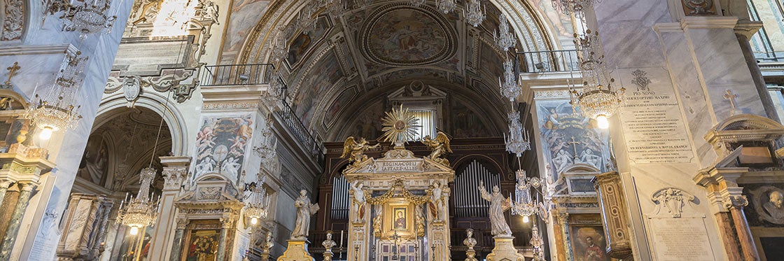 Basílica de Santa María en Aracoeli - El Santo Bambino de Roma