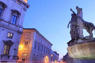 Piazza del Quirinale & Palazzo del Quirinale