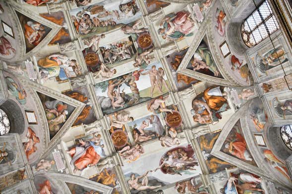 Visita guiada por los Museos Vaticanos y la Capilla Sixtina en grupo reducido