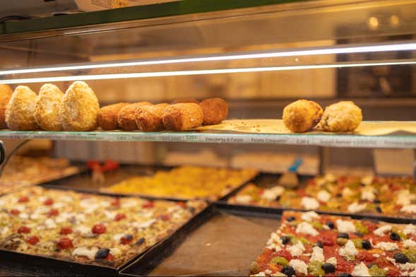 Tour de comida callejera por el barrio de Monti