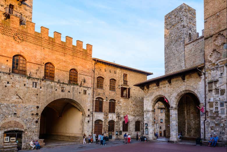 Disfrutando del tour privado por San Gimignano