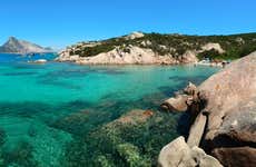 Balade en bateau à Tavolara et Punta Coda Cavallo