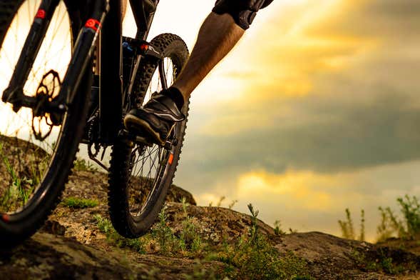 Tour en bicicleta eléctrica por la Costa de los Dioses