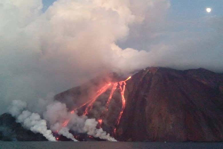 Volcan Stromboli en éruption
