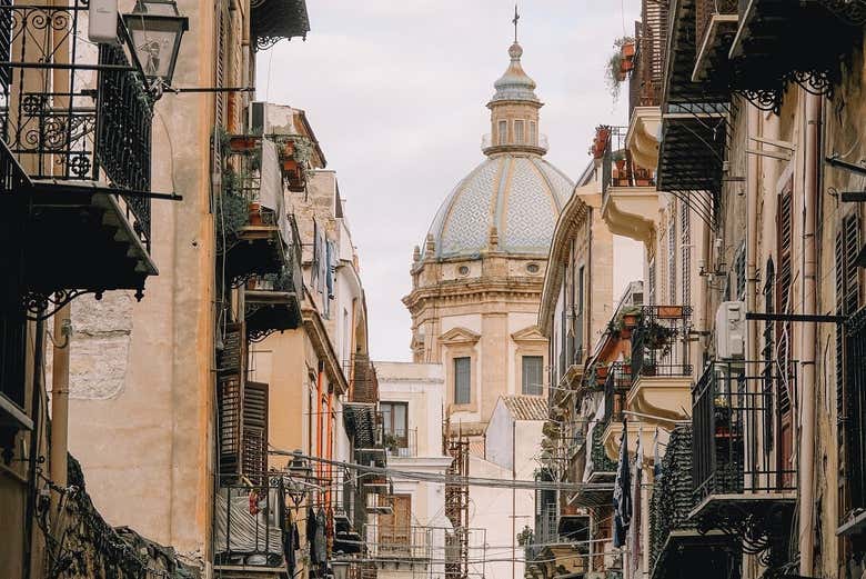 Strolling through Palermo's streets