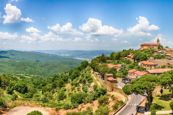 Excursão a San Gimignano e Montalcino