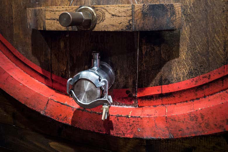 Wine barrel