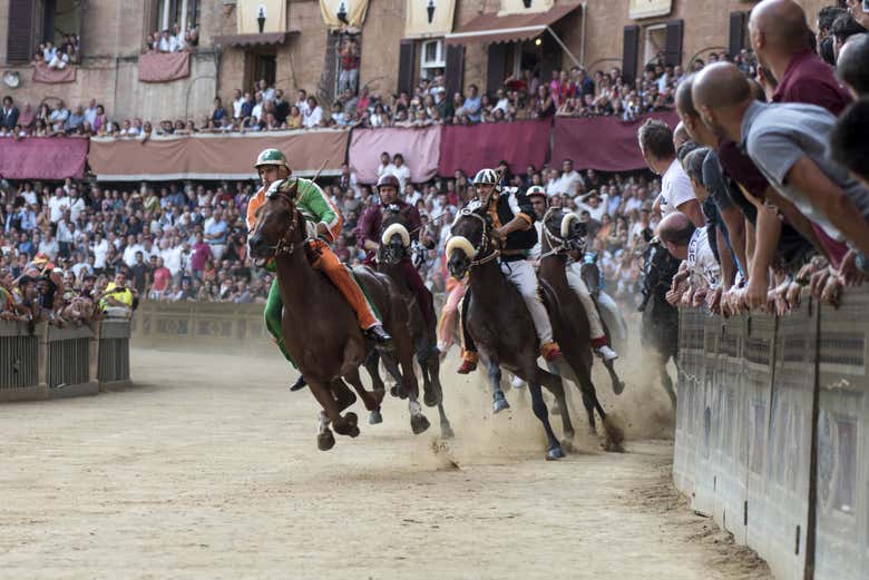 Carrera de caballos Palio de Siena