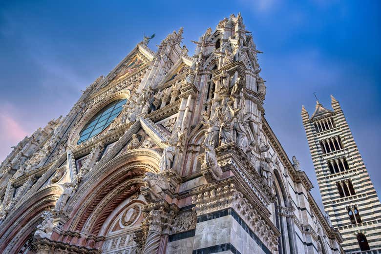 Fachada gótica de la Catedral de Siena
