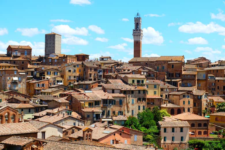 A Torre del Mangia ao fundo