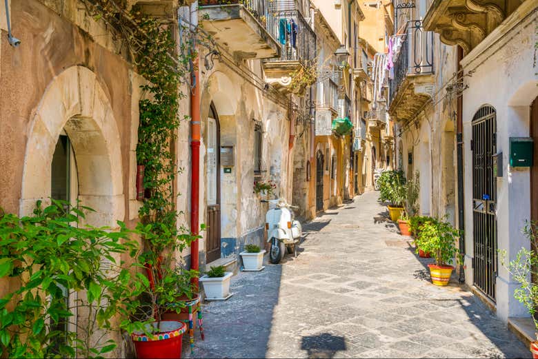 Scorcio di una stradina di Ortigia