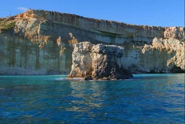 Cruise along the coast of Syacuse