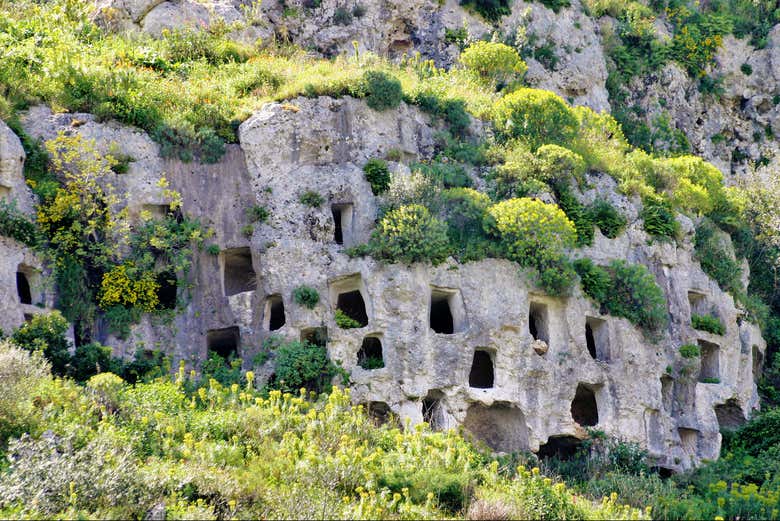 Tumbas prehistóricas de la necrópolis de Pantálica, en Sicilia