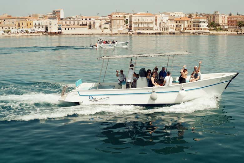 Disfrutando del tour privado en barco