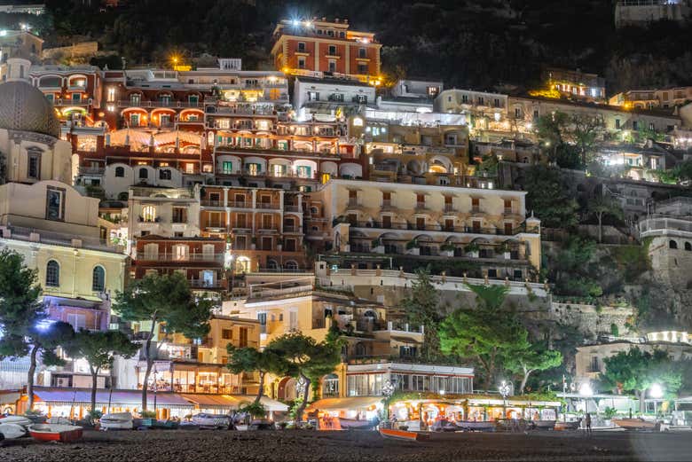 Casitas iluminadas en Positano