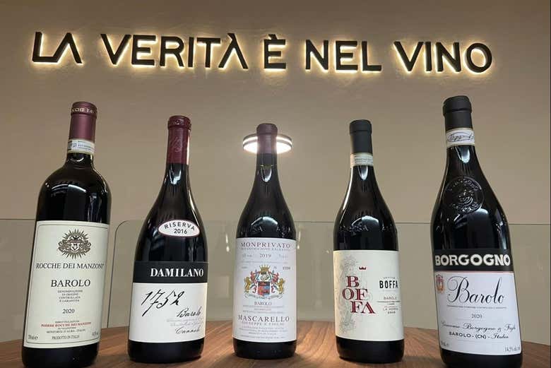 Desfrutaremos de uma ampla seleção de vinhos locais